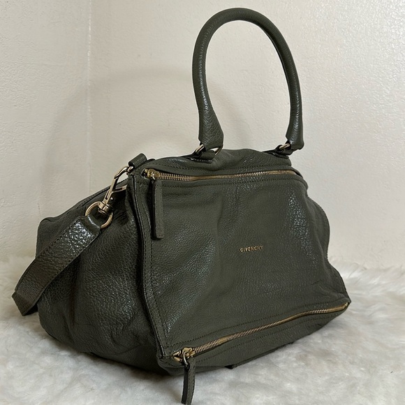 💯Authentic Givenchy Pandora Handbag🍀 - Picture 10 of 16